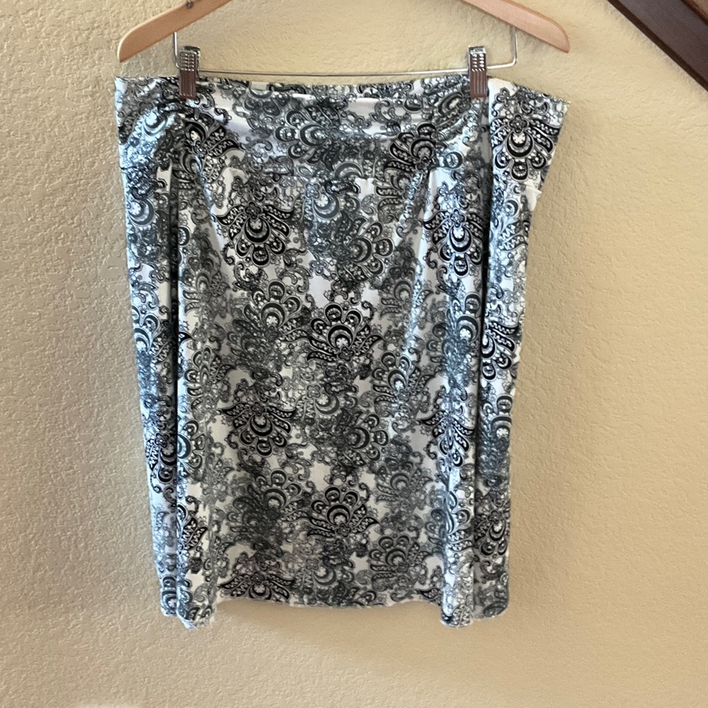 Tranquility Skirt XXL